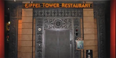 Nhà hàng trên tháp eiffel