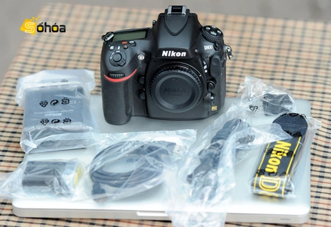 Nikon d800 về vn giá 692 triệu đồng