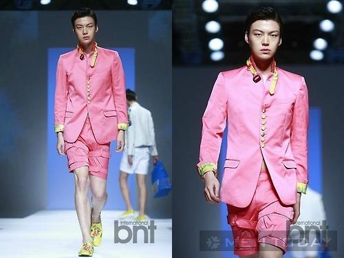 Phong cách thời trang trẻ trung và ấn tượng của ahn jae hyun
