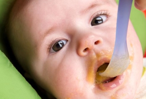 Trẻ nhỏ biếng ăn có thể uống men tiêu hóa