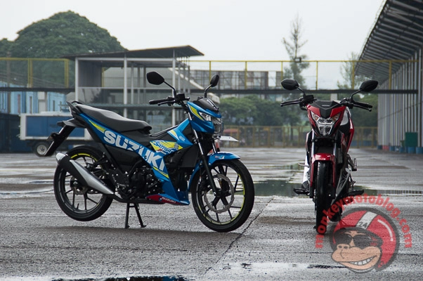 Vẻ đẹp của suzuki satria f150 fi và honda sonic 150cc fi