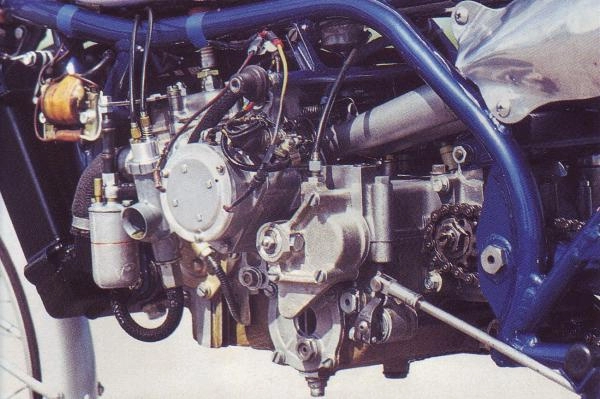 Xe cổ suzuki rk67 50cc - 10