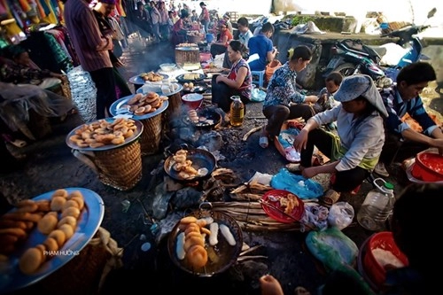 Ai chưa đi chợ phiên tây bắc coi như uổng phí một đời