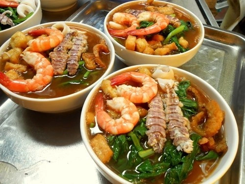 Bún hải sản bề bề - trào lưu hot nhất mùa đông này ở hà nội