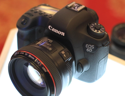 Canon 6d bắt đầu bán tại vn giá chính hãng 46 triệu đồng