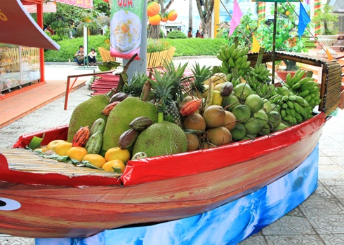 Đủ loại hoa quả hội tụ tại lễ hội trái cây nam bộ