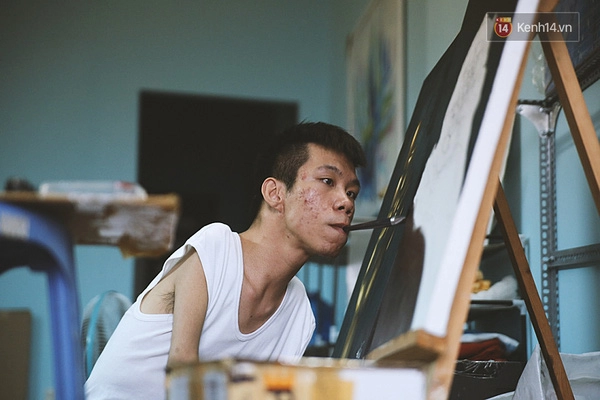 Gặp chàng trai việt vẽ tranh bằng miệng trong phim tài liệu được đề cử tranh giải oscar 2016