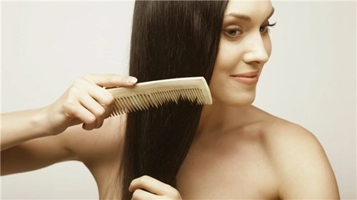 Mẹo giúp tóc nhanh dài và khỏe cực đơn giản