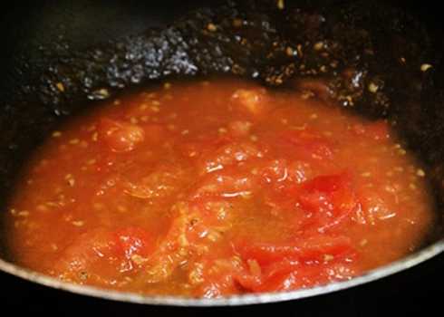 Ngon cơm với cá ngừ sốt cà chua