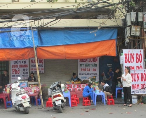 Những khu vực nhiều hàng quán ăn bán xuyên tết ở hà nội