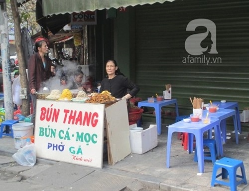 Những khu vực nhiều hàng quán ăn bán xuyên tết ở hà nội