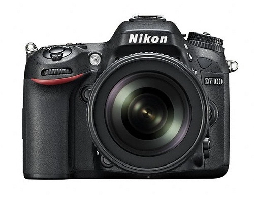 Nikon d7100 không phải là mẫu thay thế cho d300s
