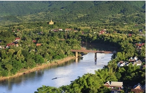 Thăm cố đô luông pha-bang của lào