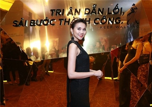 Thanh hằng - nữ hoàng thời trang đẳng cấp năm 2015