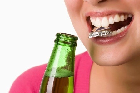 Vì sao răng bạn dễ bị gãy