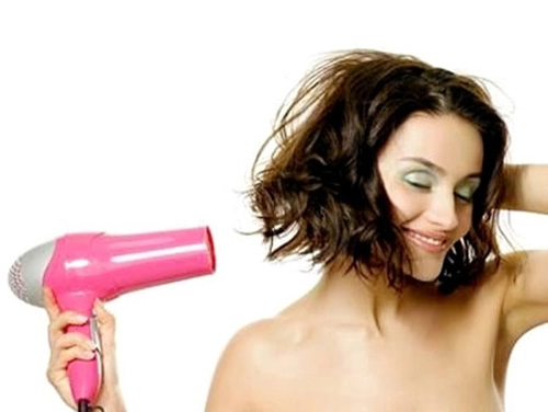 5 điều tuyệt đối không được làm với mái tóc