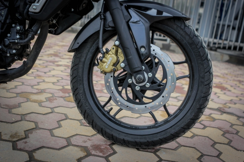 Bajaj pulsar as 200 mẫu xe thể thao đường trường giá chỉ hơn 80 triệu đồng tại vn