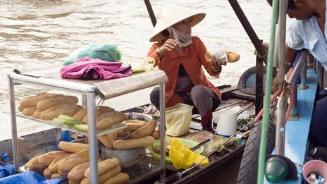 Bánh mì kẹp thịt việt nam ngon nhất thế giới