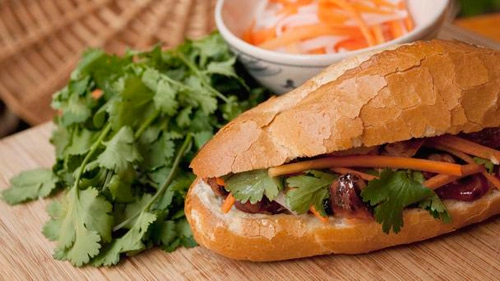 Bánh mì kẹp thịt việt nam ngon nhất thế giới