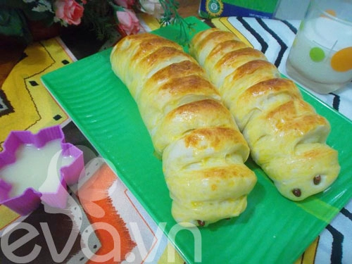 Bánh mỳ con sâu cho bữa sáng