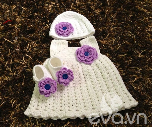 Các mẹ rộ trào lưu đan móc váy áo cho con