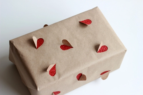 Cách gói quà dễ như bỡn cho valentine