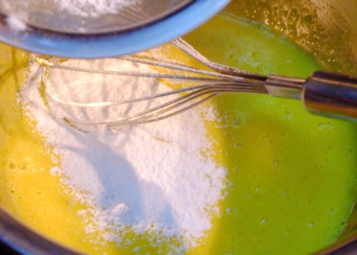 Cách làm bánh tiramisu không cần lò nướng