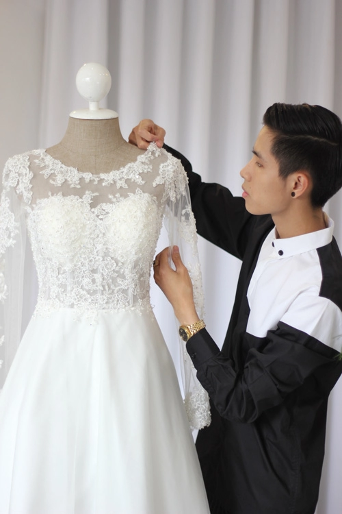 Cận cảnh váy cưới tâm tít sẽ mặc trong hôn lễ