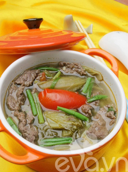 Canh thịt bò nấu dưa chua