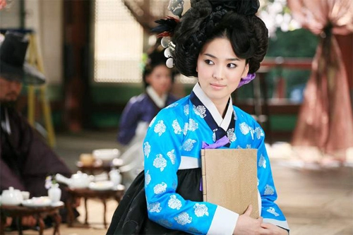 Chấm điểm sao hàn mặc áo hanbok truyền thống