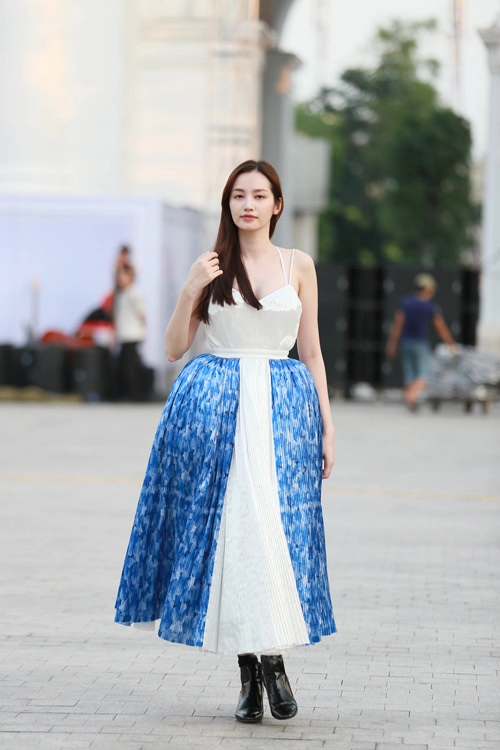 Chân dài miệt mài tập luyện cho đẹp fashion runway 3