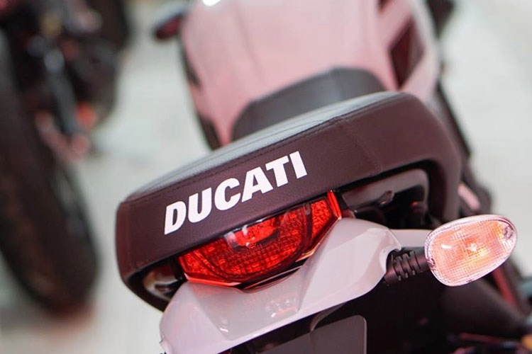 Chi tiết ducati scrambler sixty2 giá 280 triệu đồng tại việt nam