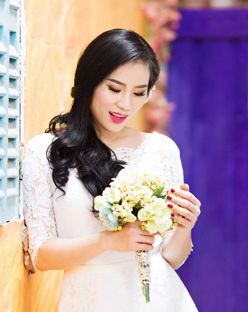 Chọn kiểu tóc dự tiệc quyến rũ như á hậu trúc phương