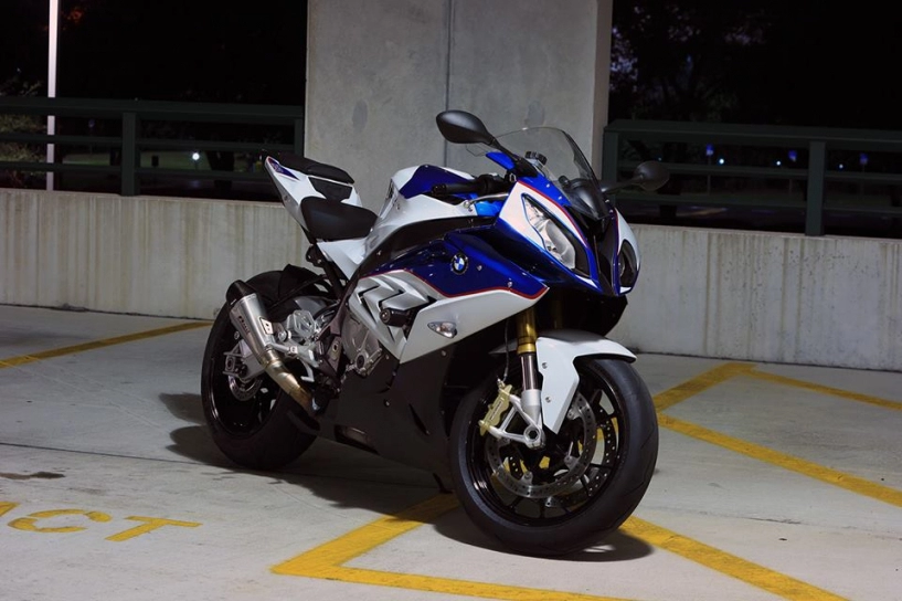 clip chi tiết bmw s1000rr 2015 trang bị pô yoshimura r55 le slip-on đầy uy lực