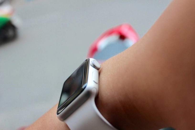 Công nghệ 5giay trên tay apple watch sport tại việt nam