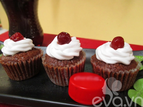 Cupcake vị coca thơm ngon lạ miệng