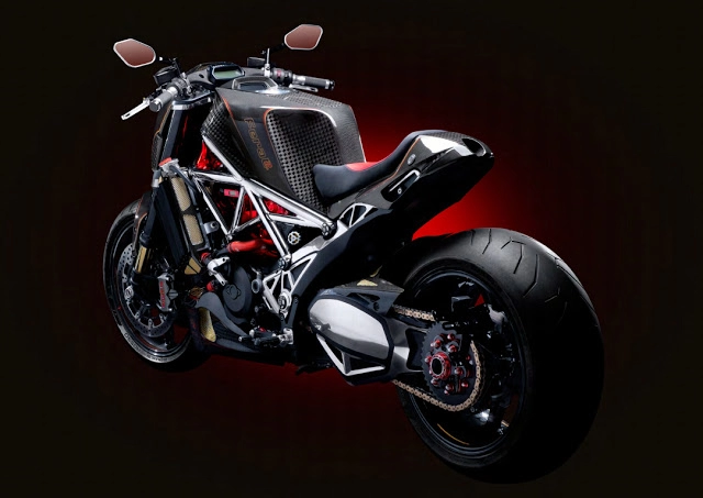 Diavel độ full carbon với tên gọi the ferat ii