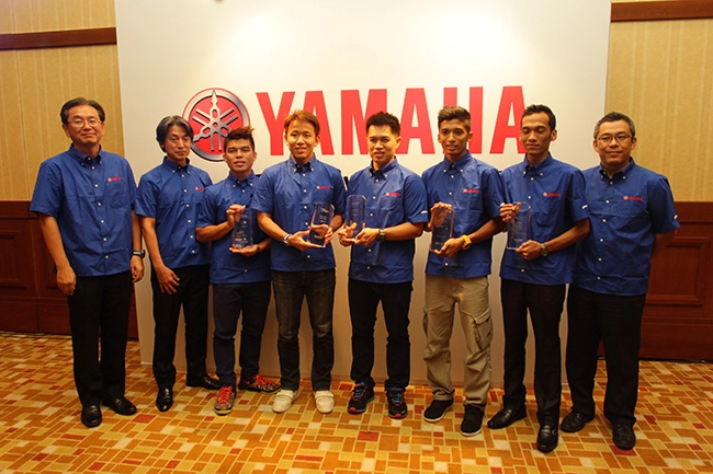 Đội hình các tay đua của yamaha factory racing mùa giải 2014