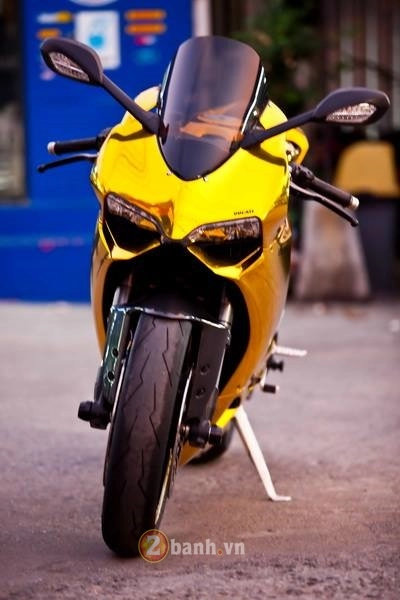 Ducati 899 panigale độc đáo với phiên bản vàng chrome