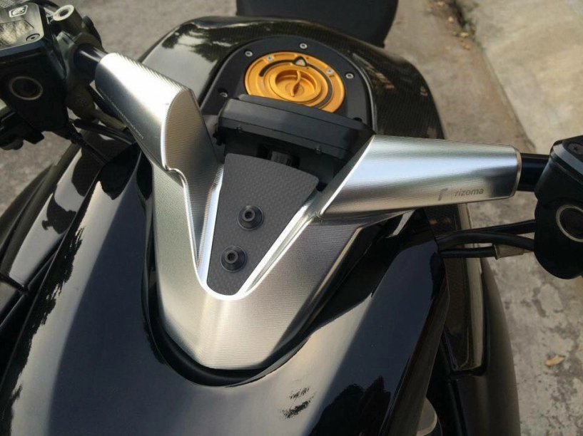 Ducati diavel phiên bản carbon độ đầy đồ chơi