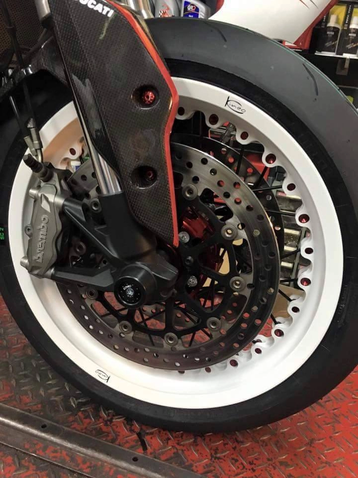 Ducati hypermotard cực chất trong một bản độ hoàn hảo