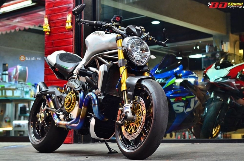 Ducati monster 1200 độ siêu khủng với loạt đồ chơi đắt giá