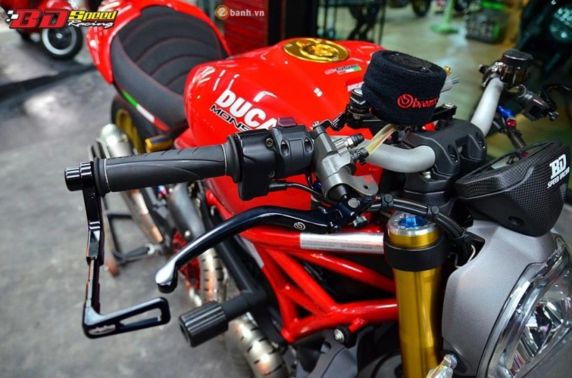 Ducati monster 1200s mượt mà với dàn đồ chơi hàng hiệu