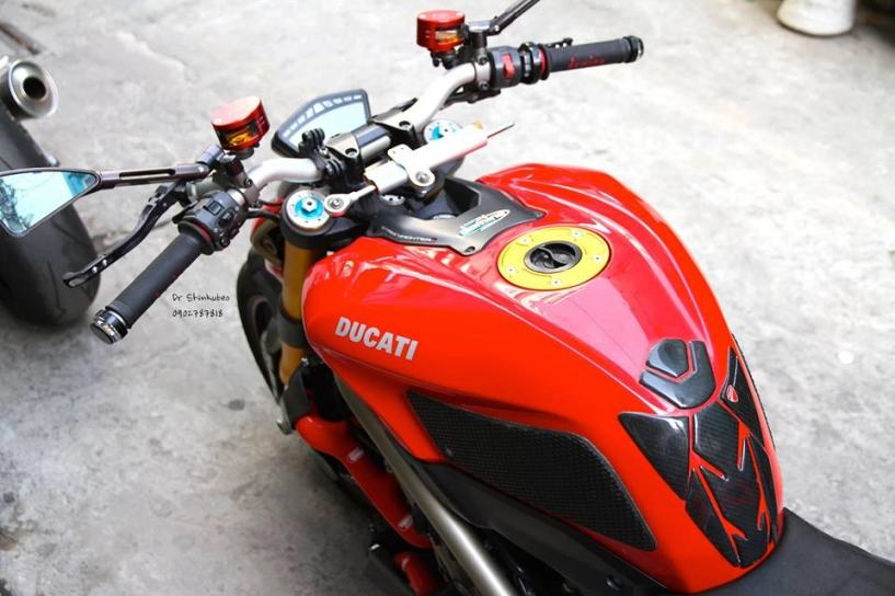 Ducati street fighter s hầm hố với bản độ đầy đủ đồ chơi khủng