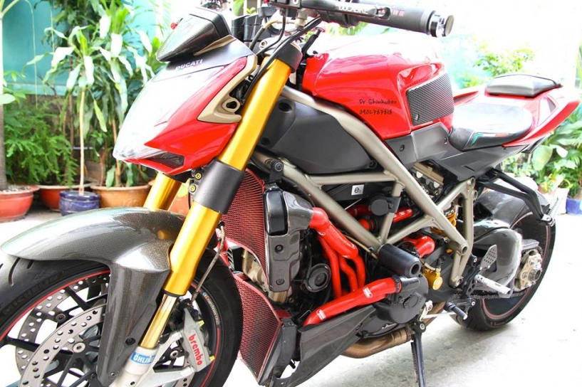 Ducati street fighter s hầm hố với bản độ đầy đủ đồ chơi khủng