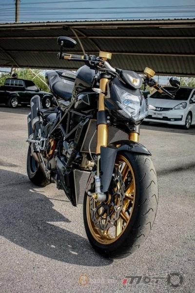 Ducati streetfighter trong bản độ siêu khủng đến từ thái