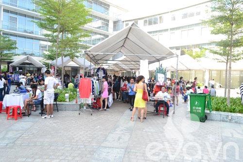 Flea market điểm đến của tín đồ mê mua sắm