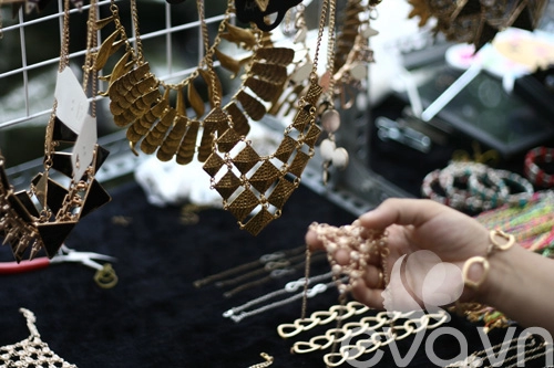 Flea market điểm đến của tín đồ mê mua sắm