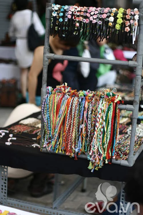 Flea market điểm đến của tín đồ mê mua sắm