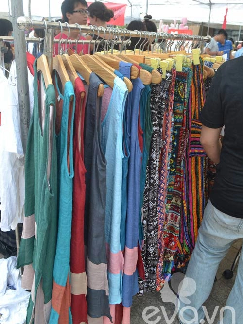 Flea market điểm đến của tín đồ mê mua sắm